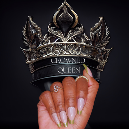 CROWNED QUEEN